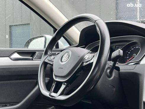 Volkswagen passat b8 2017 белый - фото 14