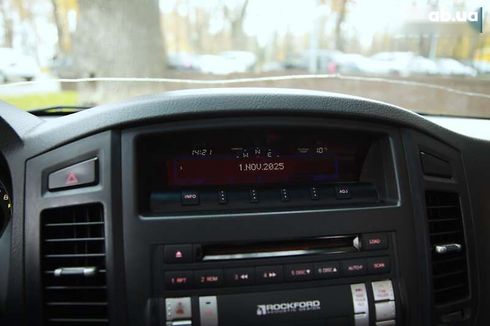 Mitsubishi Pajero 2008 - фото 16