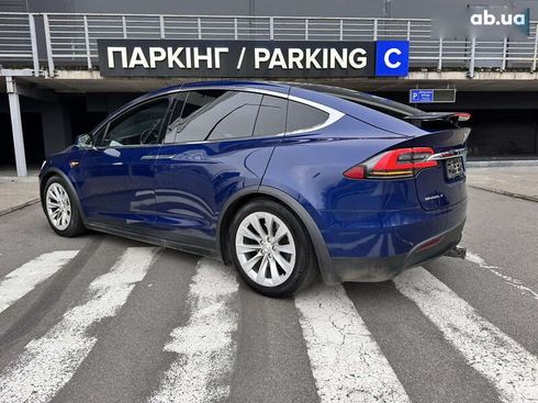 Tesla Model X 2017 - фото 14