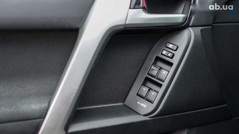 Toyota Land Cruiser Prado 2021 - фото 13