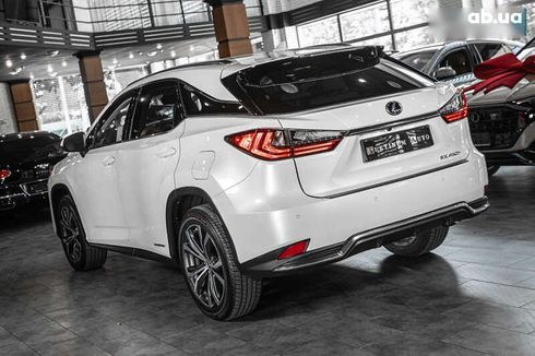 Lexus RX 2021 - фото 16