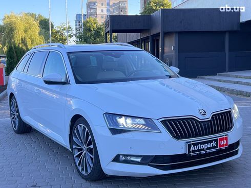 Skoda Superb 2016 белый - фото 3