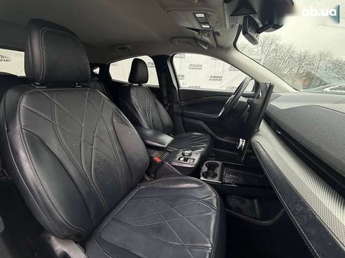 Ford Mustang Mach-E 2022 - фото 7