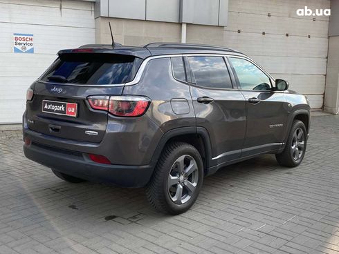 Jeep Compass 2017 серый - фото 4