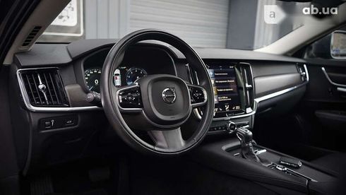 Volvo V90 Cross Country 2017 - фото 21