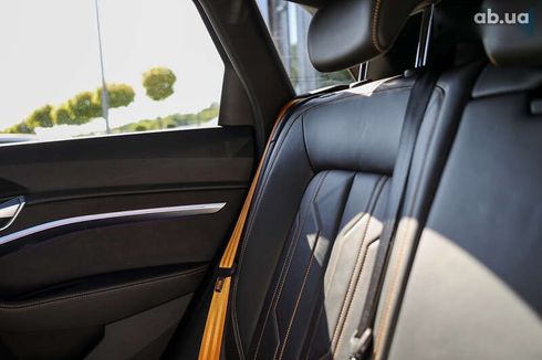 Audi E-Tron 2022 - фото 14