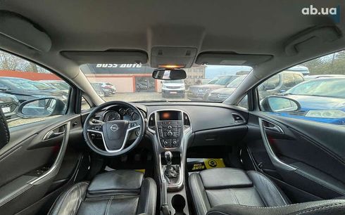 Opel Astra 2011 - фото 19