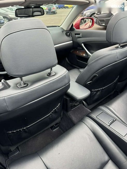 Lexus IS 2011 - фото 22