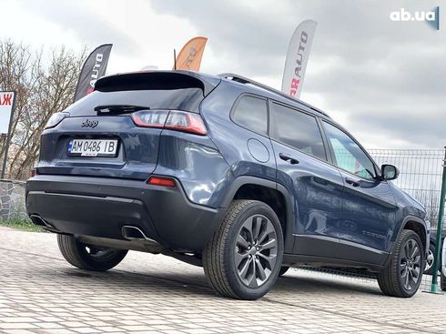 Jeep Cherokee 2021 - фото 16