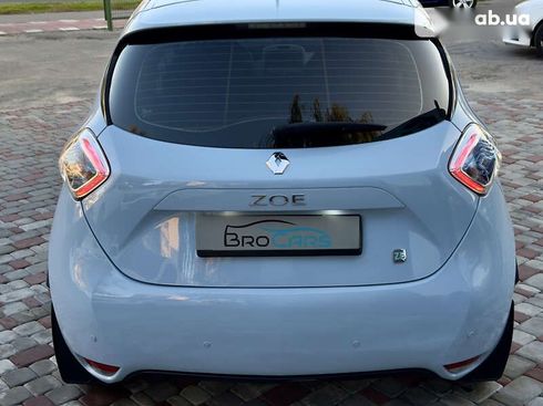 Renault Zoe 2015 - фото 8