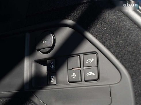 Volkswagen Touareg 2016 - фото 17