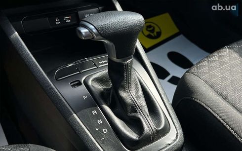 Kia Rio 2018 - фото 13