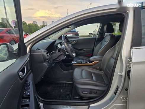 Hyundai Ioniq 2019 - фото 23