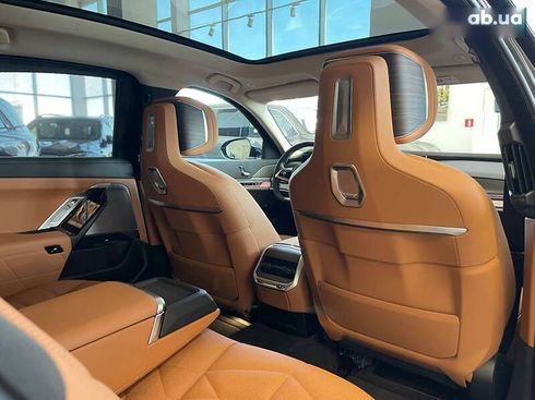 BMW i7 2023 - фото 14