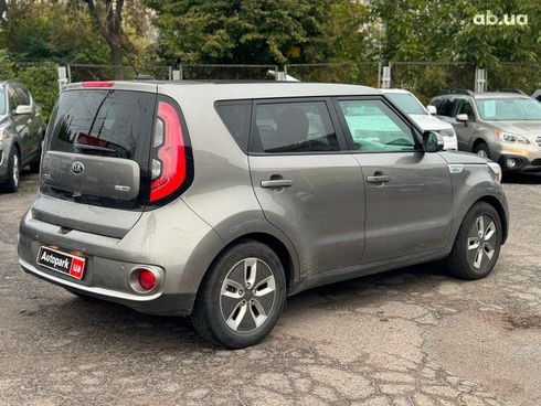 Kia Soul 2017 серый - фото 5