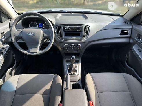 Chery E5 2014 - фото 14