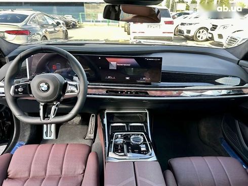 BMW 7 Series iPerformance 2023 - фото 19