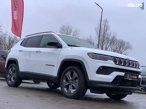 Jeep Compass 2021 - фото 6