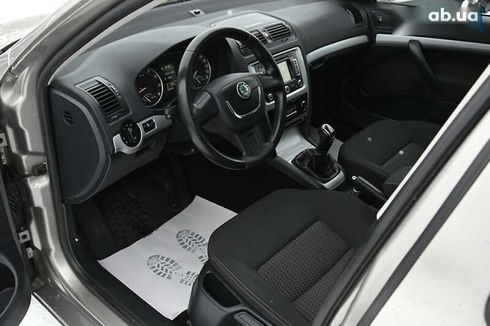 Skoda Octavia 2012 - фото 21
