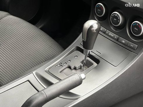 Mazda 3 2012 белый - фото 33
