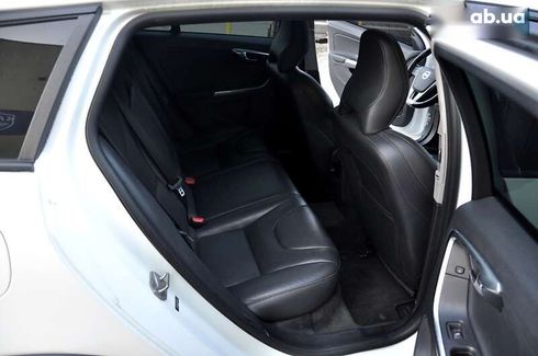Volvo V60 Cross Country 2015 - фото 24