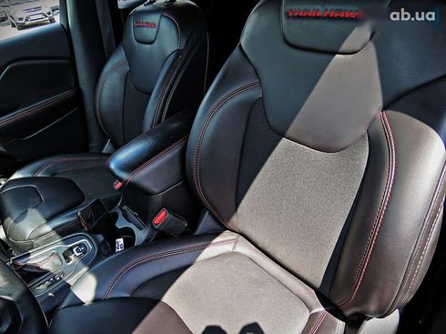Jeep Cherokee 2018 - фото 10