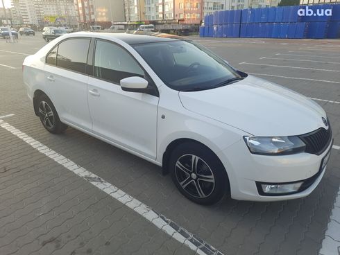 Skoda Rapid 2013 белый - фото 5