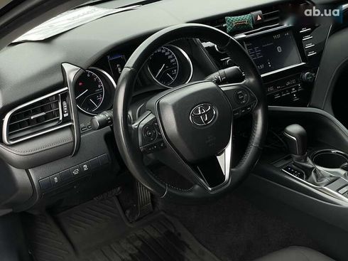 Toyota Camry 2019 - фото 20