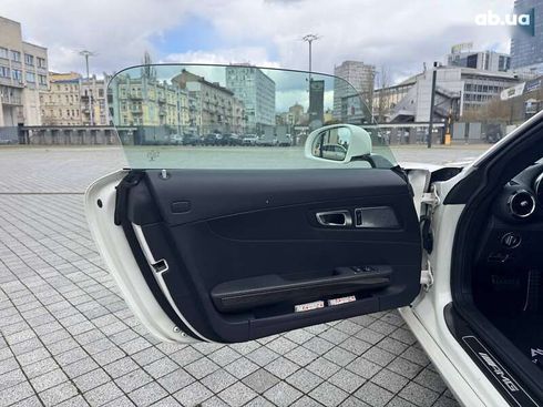 Mercedes-Benz AMG GT (С190) 2018 - фото 15