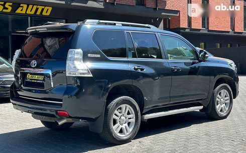 Toyota Land Cruiser Prado 2012 - фото 5