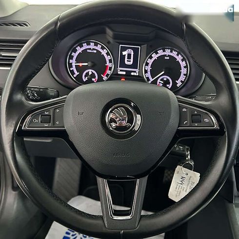 Skoda Octavia 2018 - фото 13