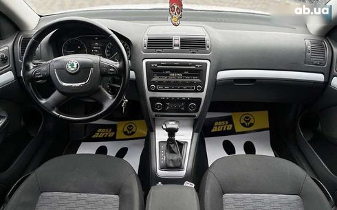 Skoda Octavia 2010 - фото 20