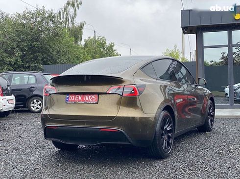 Tesla Model Y 2021 - фото 17