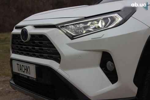 Toyota RAV4 2019 - фото 12