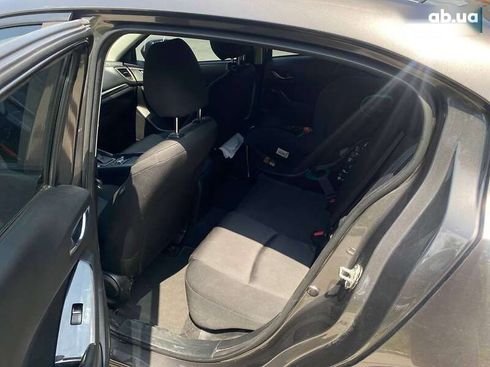 Mazda 3 2017 - фото 13