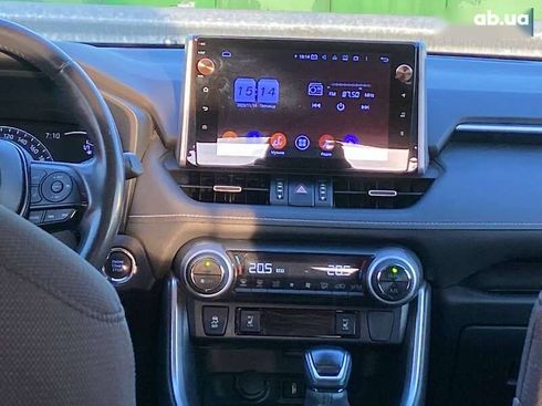 Toyota RAV4 2020 - фото 20