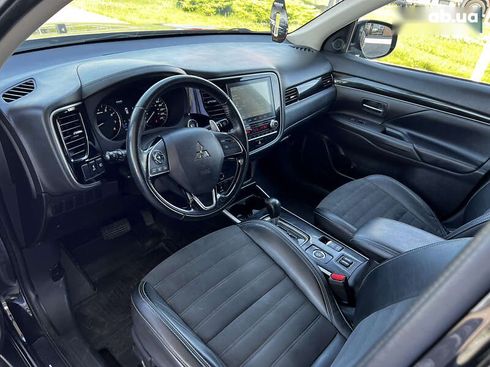 Mitsubishi Outlander 2019 - фото 21
