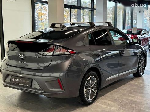 Hyundai Ioniq 2020 - фото 14