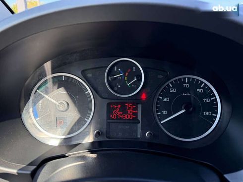 Peugeot Partner 2018 - фото 16