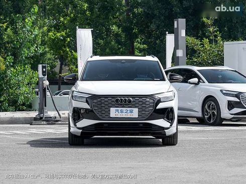 Audi Q4 e-tron 2024 - фото 2