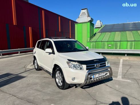 Toyota RAV4 2008 белый - фото 2