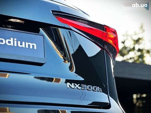 Lexus NX 2020 - фото 20