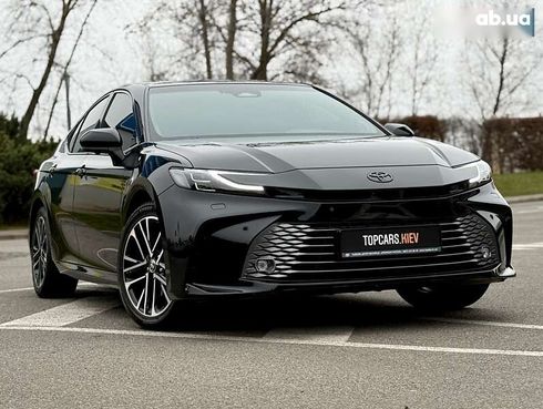 Toyota Camry 2024 - фото 26