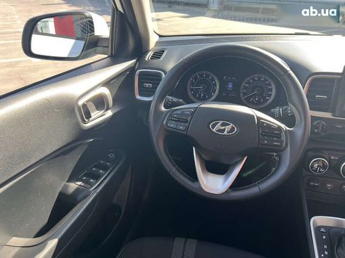 Hyundai Venue 2020 - фото 26