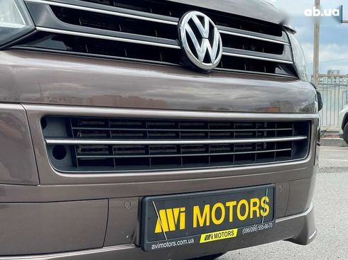 Volkswagen Multivan 2013 - фото 21