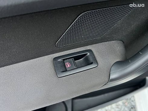 Volkswagen Touran 2009 белый - фото 33