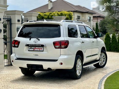 Toyota Sequoia 2020 - фото 7