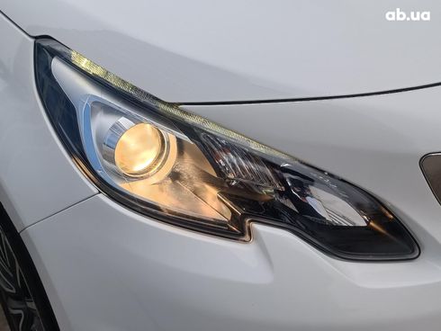 Peugeot 2008 2017 белый - фото 15