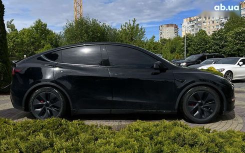 Tesla Model Y 2022 - фото 8