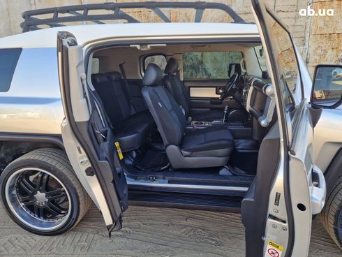 Toyota FJ Cruiser 2007 - фото 5